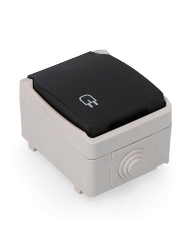 Base de Enchufe Estanca Retráctil EDM IP44